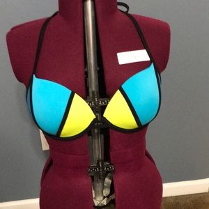 Pink swim suit 36c top